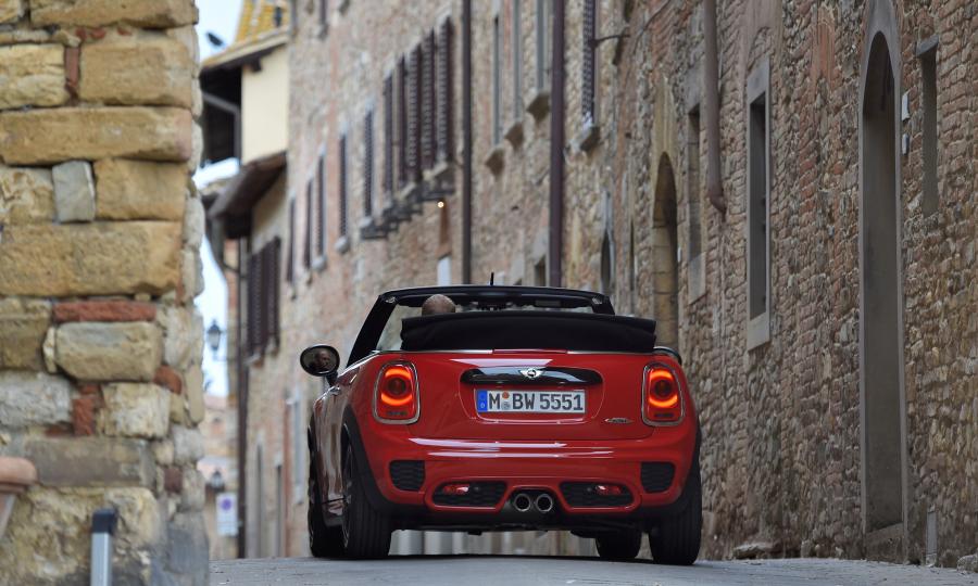  Mini Cooper S JCW Cabrio 2016 года  (фото 30 из 104)